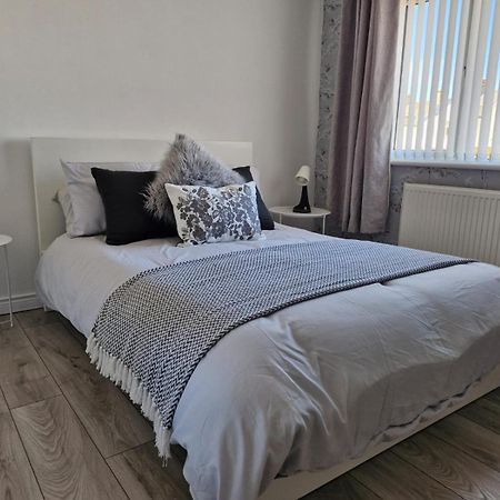 Cosy On The Coast Villa Portrush Bagian luar foto