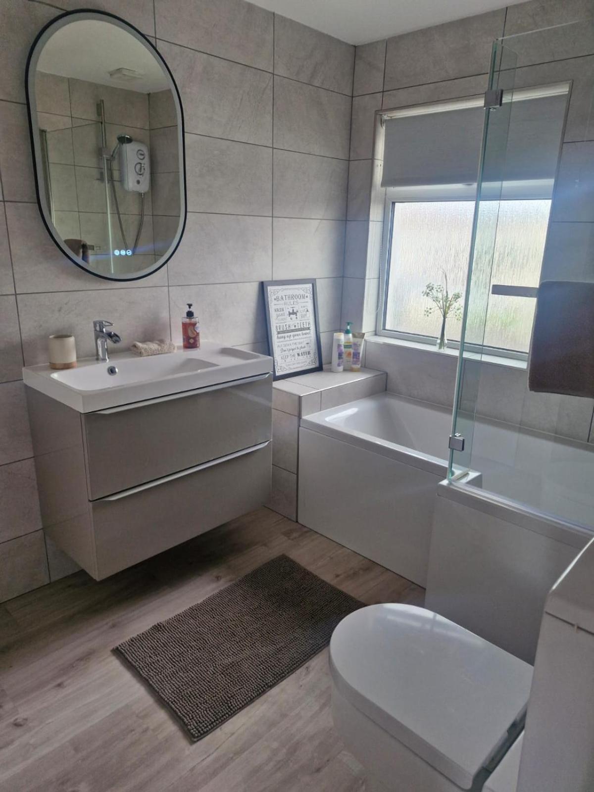 Cosy On The Coast Villa Portrush Bagian luar foto